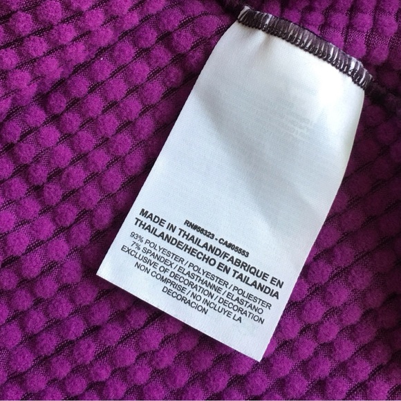 SOLD! Nike Dri-Fit Quarter Zip Pullover, Thumbholes, Purple, Magenta, Black, S - Picture 13 of 17